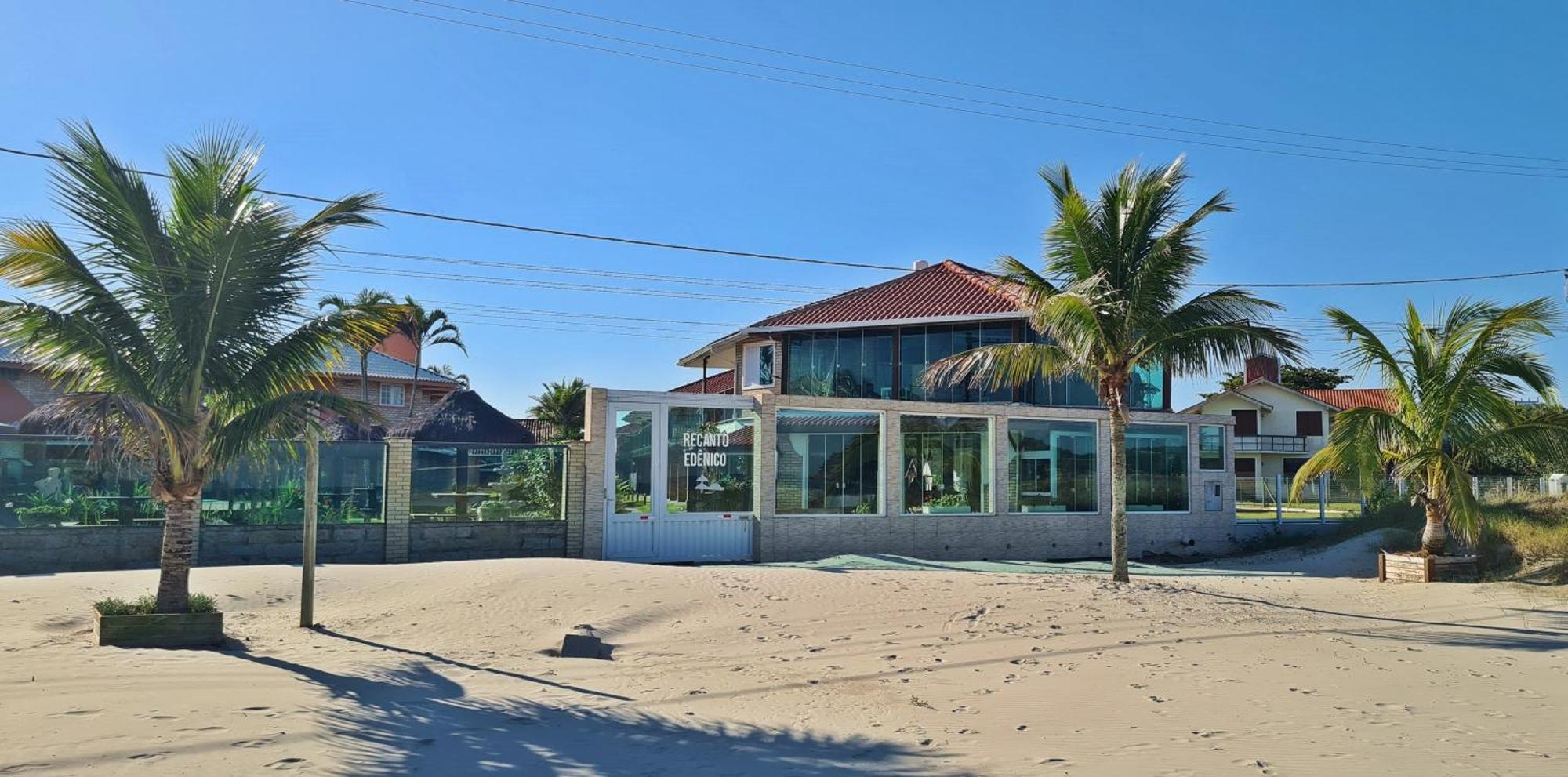 Pousada Recanto Edenico - A Beira Mar Da Praia Ponta Do Papagaio, Palhoca Sc Kültér fotó