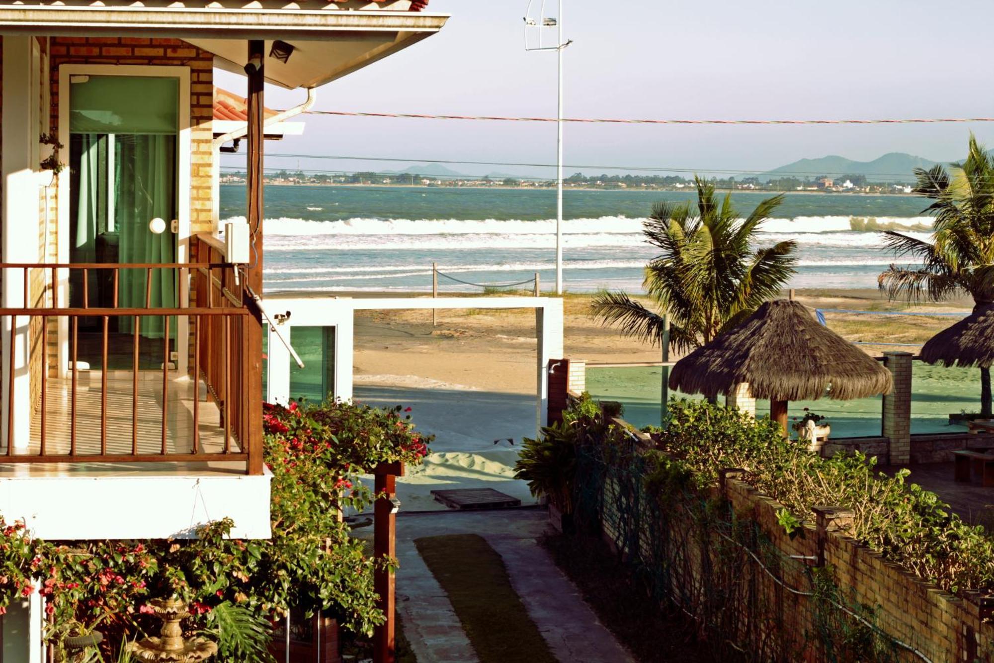 Pousada Recanto Edenico - A Beira Mar Da Praia Ponta Do Papagaio, Palhoca Sc Kültér fotó